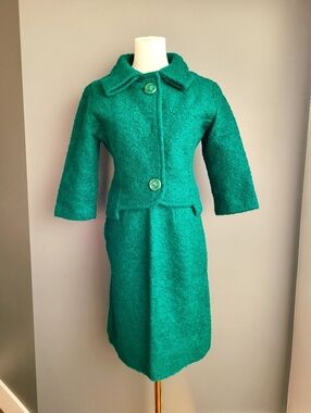 Vintage 50s 60s Emerald Green Bouclé Suit Set Jackie O Skirt Set S